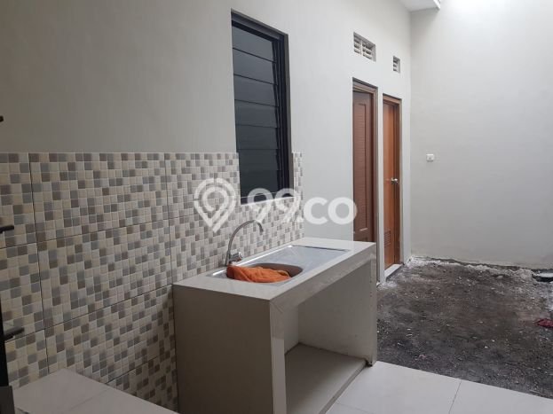 Rumah Lokasi Strategis kawasan Rungkut, Surabaya, LT 79m2m² LB 120m2m² Rumah Lokasi Strategis kawasan Rungkut, Surabaya, LT 79m2m² LB 120m2m²