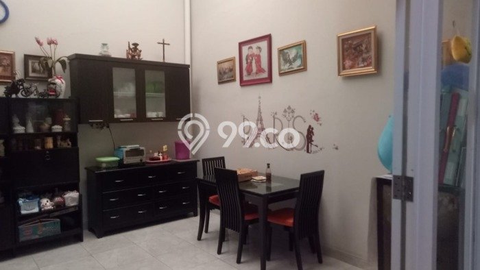 Rumah Elit Modern Siap Huni di Manyar Surabaya Rumah Elit Modern Siap Huni di Manyar Surabaya
