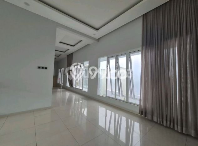 Rumah Eksklusif Dijual LT 330m2 di Gajah Mungkur, Semarang Rumah Eksklusif Dijual LT 330m2 di Gajah Mungkur, Semarang