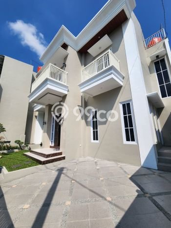 For Sale Rumah 11 Kamar Lokasi Ideal Nyaman dan Strategis di Ngaliyan For Sale Rumah 11 Kamar Lokasi Ideal Nyaman dan Strategis di Ngaliyan