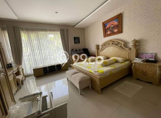 Rumah Luxury Modern Tanpa Renovasi di Bukit Sari Semarang Rumah Luxury Modern Tanpa Renovasi di Bukit Sari Semarang