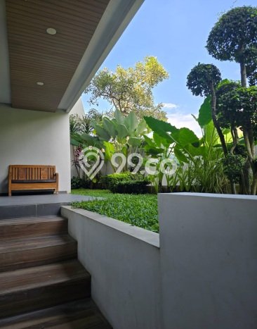 Rumah Eksklusif Dijual LT 330m2 di Gajah Mungkur, Semarang Rumah Eksklusif Dijual LT 330m2 di Gajah Mungkur, Semarang