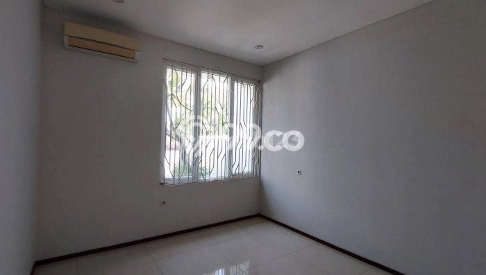 Dijual Hunian Mewah dengan Fasilitas Sekitar Lengkap di Semarang Tengah, Semarang Dijual Hunian Mewah dengan Fasilitas Sekitar Lengkap di Semarang Tengah, Semarang