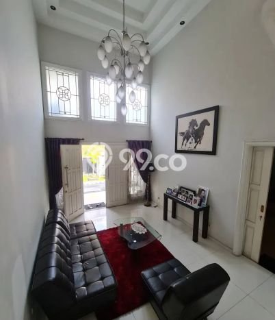 For Sale Rumah Mewah Exclusive di Banyumanik, Semarang For Sale Rumah Mewah Exclusive di Banyumanik, Semarang