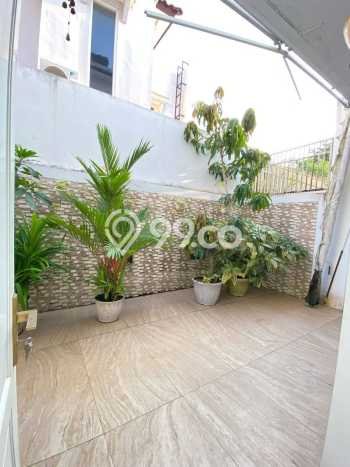 Jual Rumah Luas Elegan Dengan View Cantik di Candi Golf, Semarang Jual Rumah Luas Elegan Dengan View Cantik di Candi Golf, Semarang