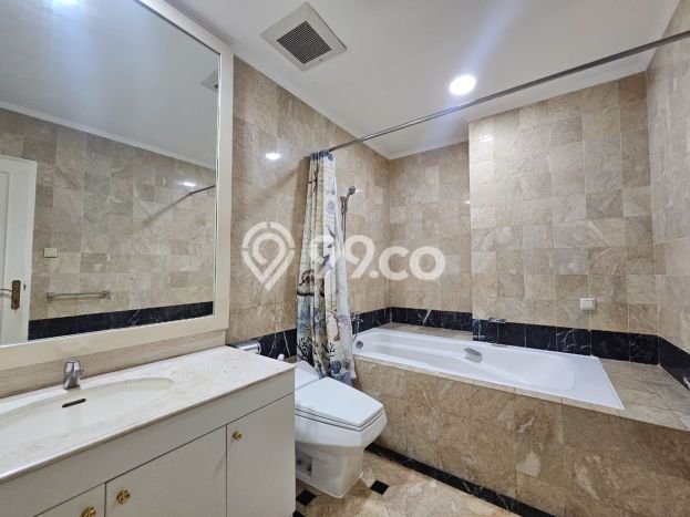 Apartemen Ideal untuk Disewa di Jakarta Selatan, 4 Kamar Tidur dan 5 Kamar Mandi Apartemen Ideal untuk Disewa di Jakarta Selatan, 4 Kamar Tidur dan 5 Kamar Mandi