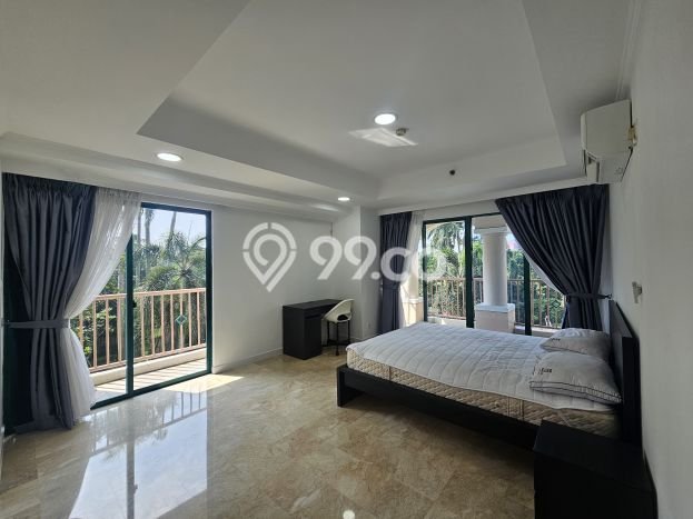 Apartemen Kawasan Pondok Indah, 3 KT, Luas 215m², Prime Area Apartemen Kawasan Pondok Indah, 3 KT, Luas 215m², Prime Area