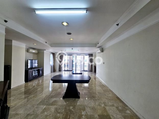 Apartemen di Pondok Indah, 2 KM, Luas 178m², Lokasi Premium Apartemen di Pondok Indah, 2 KM, Luas 178m², Lokasi Premium