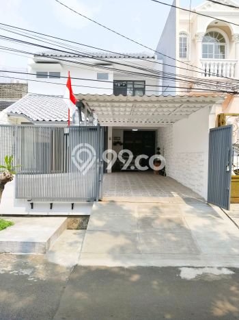 For Sale! Luxury House LT 160m2 Desain Modern di Puri Indah For Sale! Luxury House LT 160m2 Desain Modern di Puri Indah