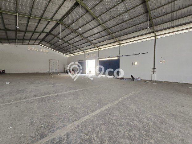 AREA BISNIS! Gudang Kawasan Ngaliyan, Luas 820m2m², Area Premium AREA BISNIS! Gudang Kawasan Ngaliyan, Luas 820m2m², Area Premium