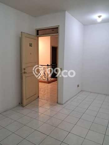 Rumah Modern 4 Kamar LT 144m2 di Lippo Karawaci Rumah Modern 4 Kamar LT 144m2 di Lippo Karawaci