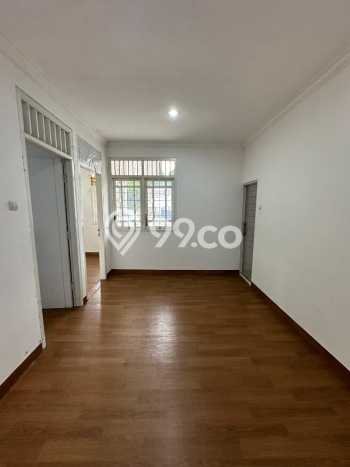 Siap Huni Hunian Elit 5 Kamar di BSD Dekat ke Mana Saja Siap Huni Hunian Elit 5 Kamar di BSD Dekat ke Mana Saja