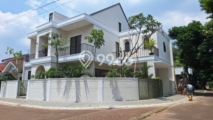 Jual Rumah Mewah Megah Dengan View Cantik di BSD Kencana Loka, Tangerang Jual Rumah Mewah Megah Dengan View Cantik di BSD Kencana Loka, Tangerang