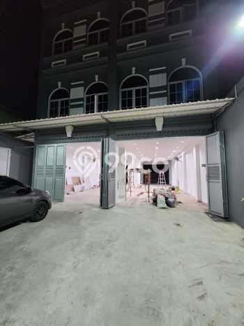 Unit Ruko Dijual di Bekasi LT 135m2 & LB 405m2 Unit Ruko Dijual di Bekasi LT 135m2 & LB 405m2