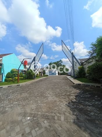 Jual Rumah Murah Meriah Teras Punya 2 Kamar & LT 60m2 Jual Rumah Murah Meriah Teras Punya 2 Kamar & LT 60m2