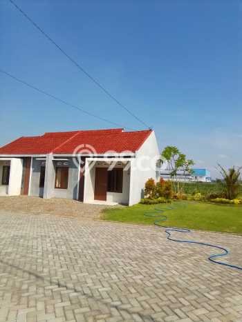 Rumah Strategis 2 Kamar Tidur dan 1 Kamar Mandi di Juwiring, Dekat Pusat Kota, Klaten Rumah Strategis 2 Kamar Tidur dan 1 Kamar Mandi di Juwiring, Dekat Pusat Kota, Klaten