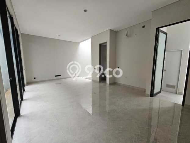 Rumah sewa siap huni 4 KT di Citraland, Surabaya Rumah sewa siap huni 4 KT di Citraland, Surabaya