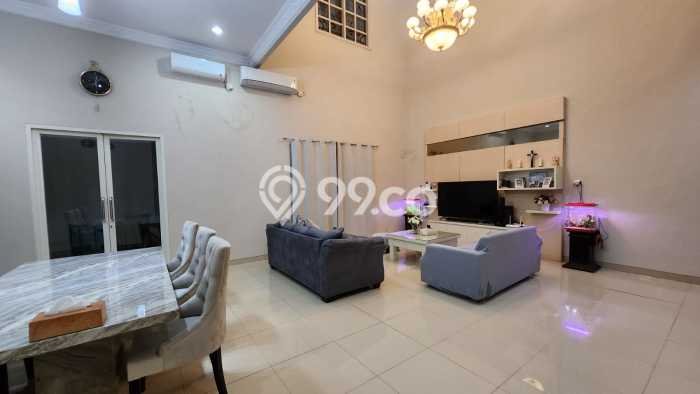 For Sale! Premium House LT 275m2 Desain Elegan di Pakuwon Indah For Sale! Premium House LT 275m2 Desain Elegan di Pakuwon Indah
