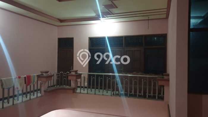 Hunian Elit LB 300m2 Siap Huni Desain Elegan di Sukomanunggal, Surabaya Hunian Elit LB 300m2 Siap Huni Desain Elegan di Sukomanunggal, Surabaya
