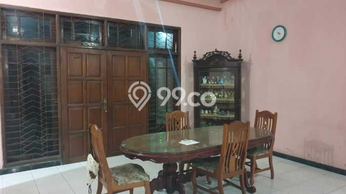 Hunian Elit LB 300m2 Siap Huni Desain Elegan di Sukomanunggal, Surabaya Hunian Elit LB 300m2 Siap Huni Desain Elegan di Sukomanunggal, Surabaya