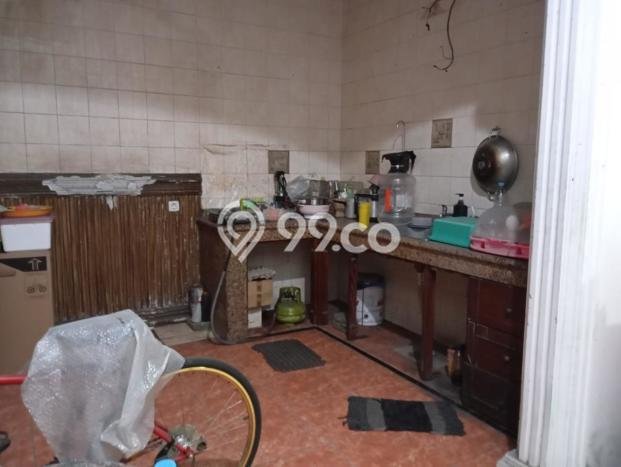 Dijual Ruko Kawasan Strategis di Waru, Luas 210m2m², Jalan Raya Dijual Ruko Kawasan Strategis di Waru, Luas 210m2m², Jalan Raya