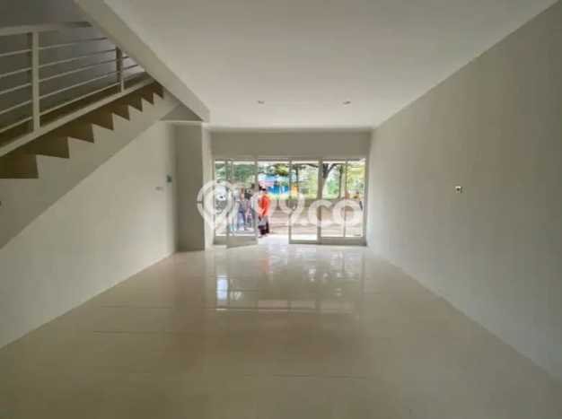 LOKASI PREMIUM! Ruko di Buduran, Luas 78m2m², Mainroad, Area Bisnis LOKASI PREMIUM! Ruko di Buduran, Luas 78m2m², Mainroad, Area Bisnis