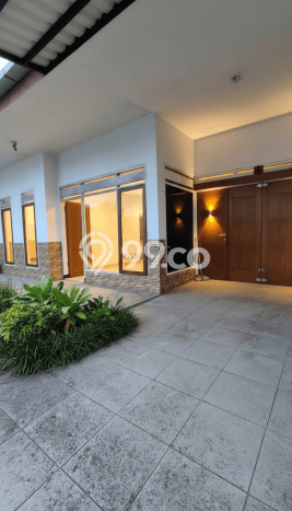 Dijual Cepat Rumah Favorit Siap Huni LB 150m2 di Klojen, Malang Dijual Cepat Rumah Favorit Siap Huni LB 150m2 di Klojen, Malang