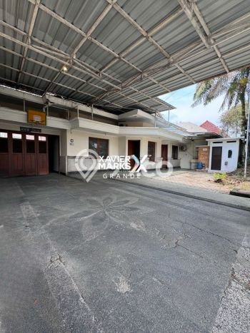 Lokasi terbaik! Rumah siap pakai disewakan di Klojen LB 330m2 Lokasi terbaik! Rumah siap pakai disewakan di Klojen LB 330m2