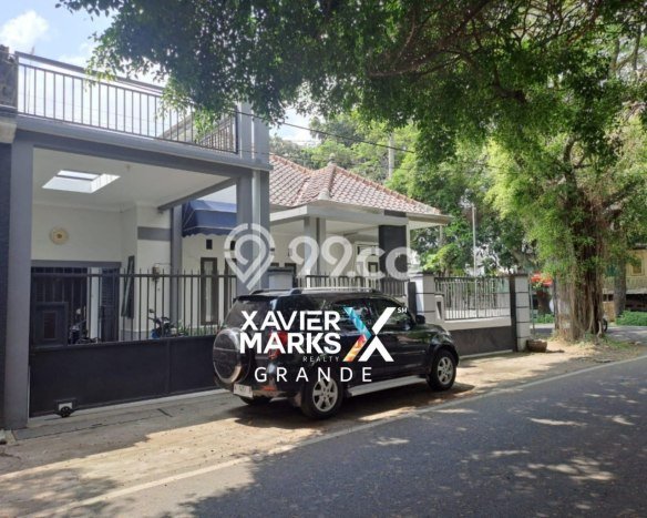 For Sale! Luxury House LT 300m2 Desain Modern di Soekarno Hatta For Sale! Luxury House LT 300m2 Desain Modern di Soekarno Hatta