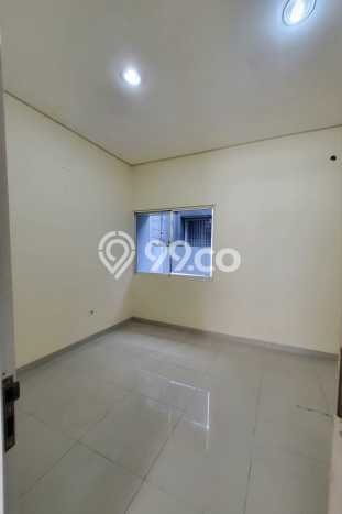 Disewakan Rumah Murah di Green Lake City Jakarta Barat dengan 2 KT Disewakan Rumah Murah di Green Lake City Jakarta Barat dengan 2 KT