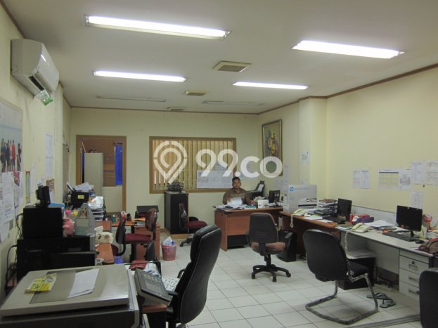Unit Ruko Dijual di Jakarta Timur LT 248m2 & LB 1021m2 Unit Ruko Dijual di Jakarta Timur LT 248m2 & LB 1021m2