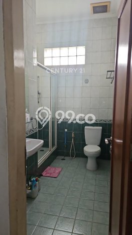 Siap Huni Rumah Mewah 5 Kamar di Jatinegara Dekat ke Mana Pun Siap Huni Rumah Mewah 5 Kamar di Jatinegara Dekat ke Mana Pun