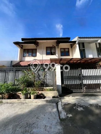 Rumah Luxury Modern Siap Huni di Pulomas Jakarta Timur Rumah Luxury Modern Siap Huni di Pulomas Jakarta Timur
