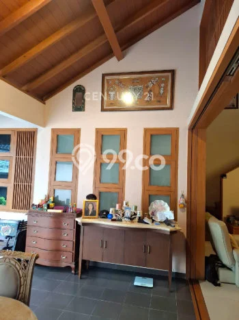 Hunian Mewah LB 200m2 Siap Pakai Desain Elegan di Pulomas, Jakarta Timur Hunian Mewah LB 200m2 Siap Pakai Desain Elegan di Pulomas, Jakarta Timur