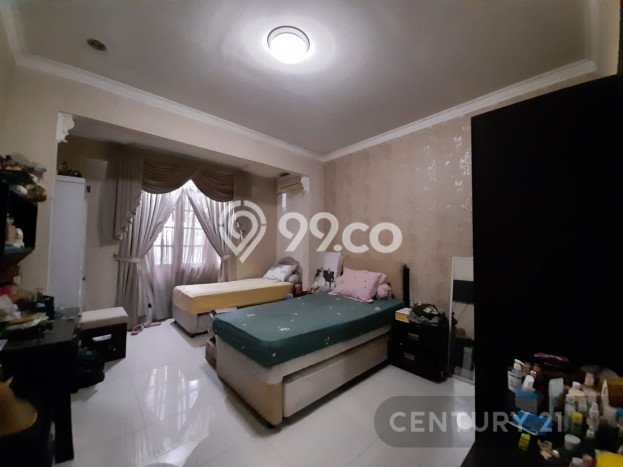 Dijual Rumah Premium dengan Fasilitas Sekitar Lengkap di Kramat Jati, Jakarta Timur Dijual Rumah Premium dengan Fasilitas Sekitar Lengkap di Kramat Jati, Jakarta Timur