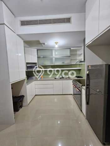Sewa Apartemen Minimalis 98m2 Punya 2 KT, 2 KM, Lokasi di Karawaci Sewa Apartemen Minimalis 98m2 Punya 2 KT, 2 KM, Lokasi di Karawaci