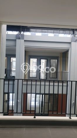 Ruko untuk Disewa di Pusat Tangerang Luas Bangunan 181m2 Ruko untuk Disewa di Pusat Tangerang Luas Bangunan 181m2