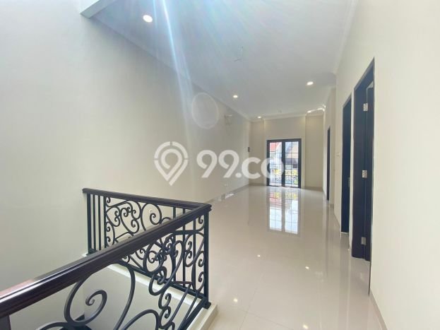 Unit Ruko Dijual di Jakarta Timur LT 134m2 & LB 265m2 Unit Ruko Dijual di Jakarta Timur LT 134m2 & LB 265m2