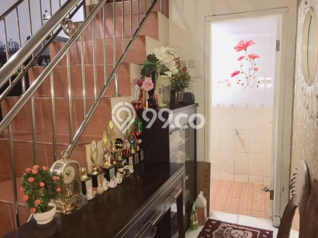 Rumah Elit Modern Tanpa Renovasi di Rawamangun Jakarta Timur Rumah Elit Modern Tanpa Renovasi di Rawamangun Jakarta Timur