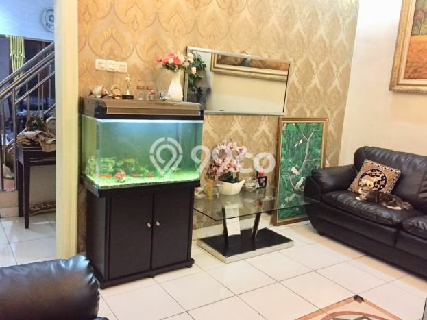 Rumah Elit Modern Tanpa Renovasi di Rawamangun Jakarta Timur Rumah Elit Modern Tanpa Renovasi di Rawamangun Jakarta Timur