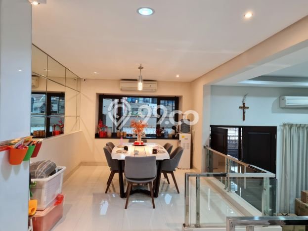 Siap Huni Rumah Mewah 5 Kamar di Johar Baru Dekat ke Mana Saja Siap Huni Rumah Mewah 5 Kamar di Johar Baru Dekat ke Mana Saja