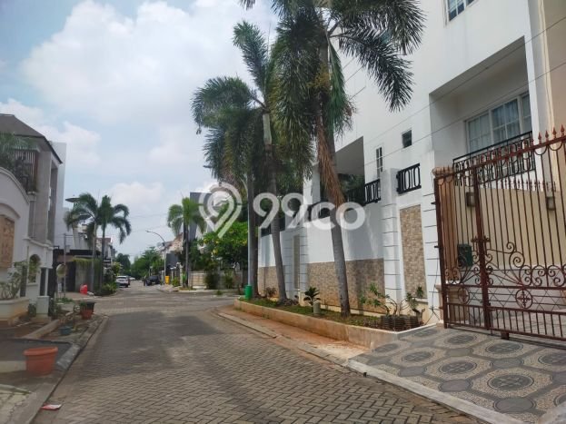 Dijual Rumah Premium dengan Fasilitas Sekitar Komplit di Kelapa Gading, Jakarta Utara Dijual Rumah Premium dengan Fasilitas Sekitar Komplit di Kelapa Gading, Jakarta Utara