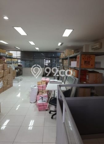 Kantor Usaha Dijual di Kebayoran Lama Jakarta Selatan LT 259m2 & LB 640m2 Kantor Usaha Dijual di Kebayoran Lama Jakarta Selatan LT 259m2 & LB 640m2