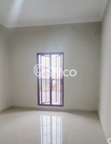 Rumah Siap Pakai di Pulo Asem, Jakarta Timur, Luas 135m² Bangunan 200m² Rumah Siap Pakai di Pulo Asem, Jakarta Timur, Luas 135m² Bangunan 200m²