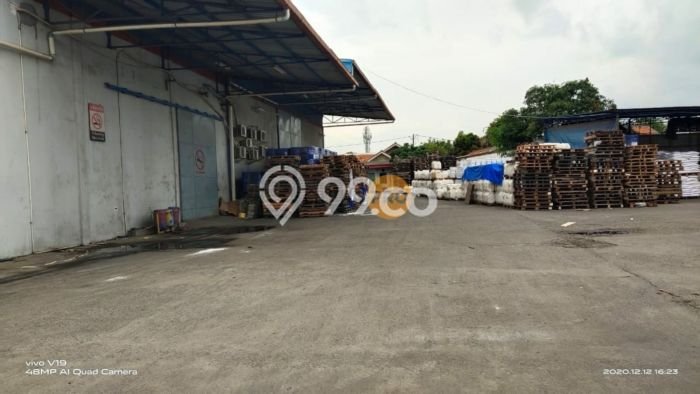 PELUANG EMAS! Gudang di Jurumudi, Luas 2522m², Kawasan Bisnis PELUANG EMAS! Gudang di Jurumudi, Luas 2522m², Kawasan Bisnis