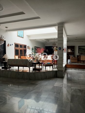 Jual Rumah Luas Megah Dengan View Cantik di Pulomas, Jakarta Timur Jual Rumah Luas Megah Dengan View Cantik di Pulomas, Jakarta Timur