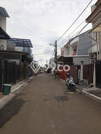 Hunian Eksklusif Siap Huni LT 102m2 di Kelapa Gading, Jakarta Utara Hunian Eksklusif Siap Huni LT 102m2 di Kelapa Gading, Jakarta Utara