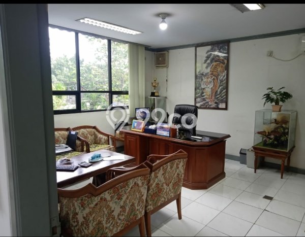 Jual Gudang Kawasan Kayu Putih, Luas 1450m², Area Bisnis Jual Gudang Kawasan Kayu Putih, Luas 1450m², Area Bisnis