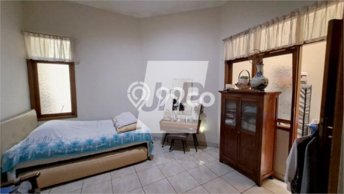 Siap Huni Rumah Mewah 12 Kamar di Sukajadi Dekat ke Mana Saja Siap Huni Rumah Mewah 12 Kamar di Sukajadi Dekat ke Mana Saja