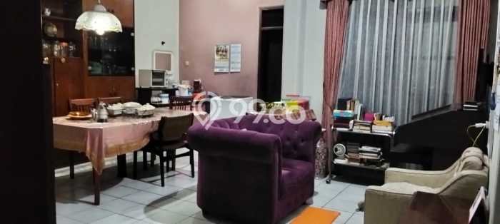 Hunian Mewah LB 280m2 Siap Pakai Desain Elegan di Turangga, Bandung Hunian Mewah LB 280m2 Siap Pakai Desain Elegan di Turangga, Bandung